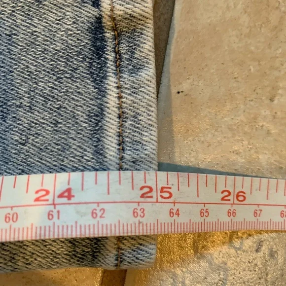 Express light wash crossover skinny jeans. Size 2. - Picture 9 of 9